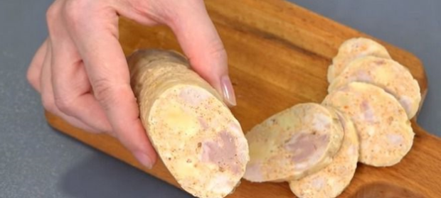 домашняя куриная колбаса с сыром