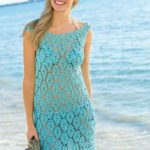 Короткое ажурное пляжное платье крючком