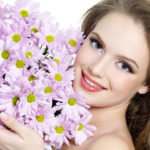 Какие цветы подарить девушке